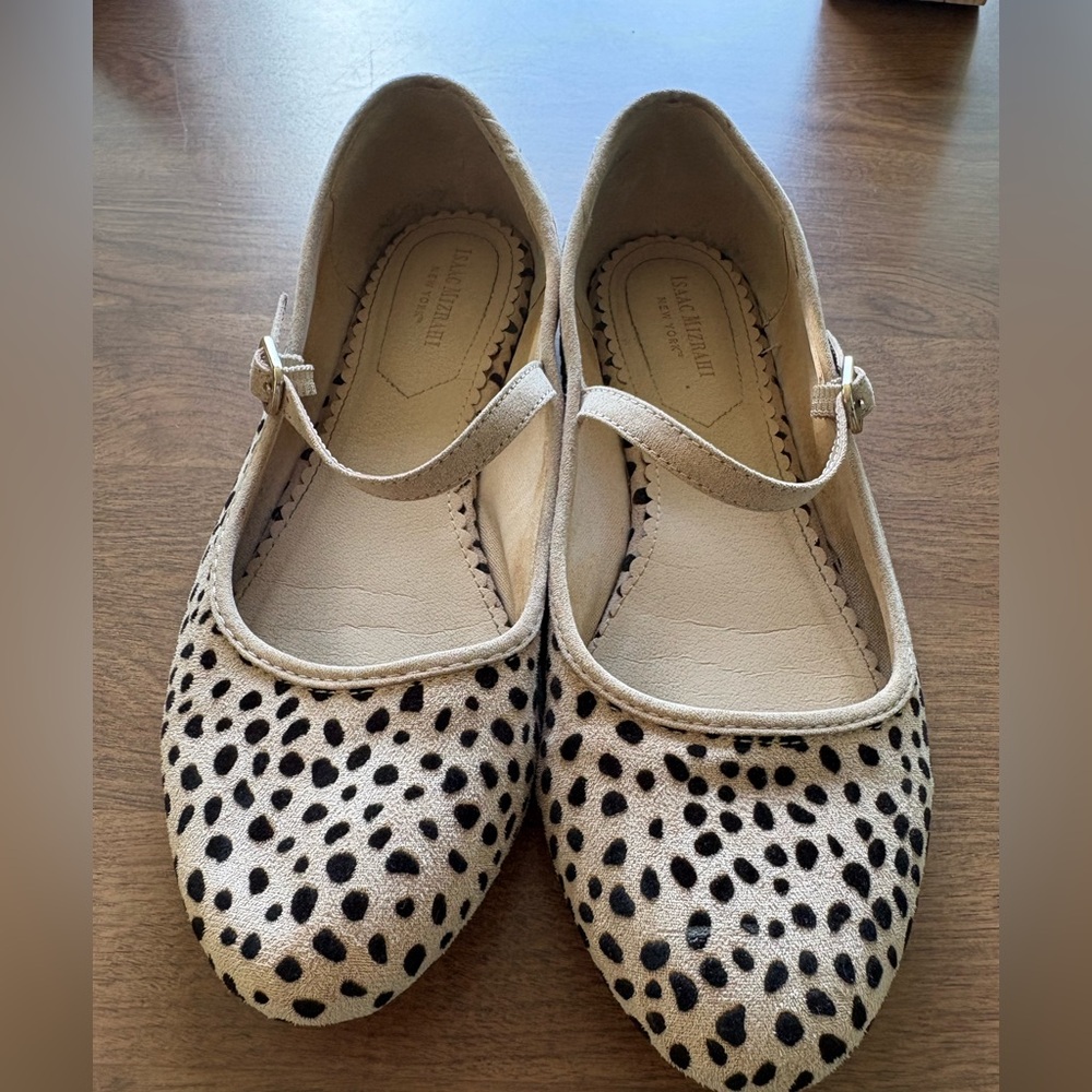 Isaac Mizrahi Cream Leopard Print Mary Jane Flats